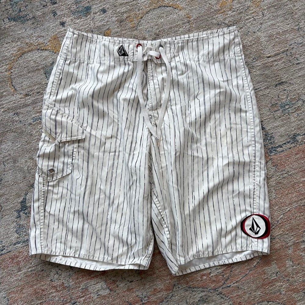 Volcom Board Shorts Mens 32 Striped Cream White Y2K Skater Grunge Cargo Swim